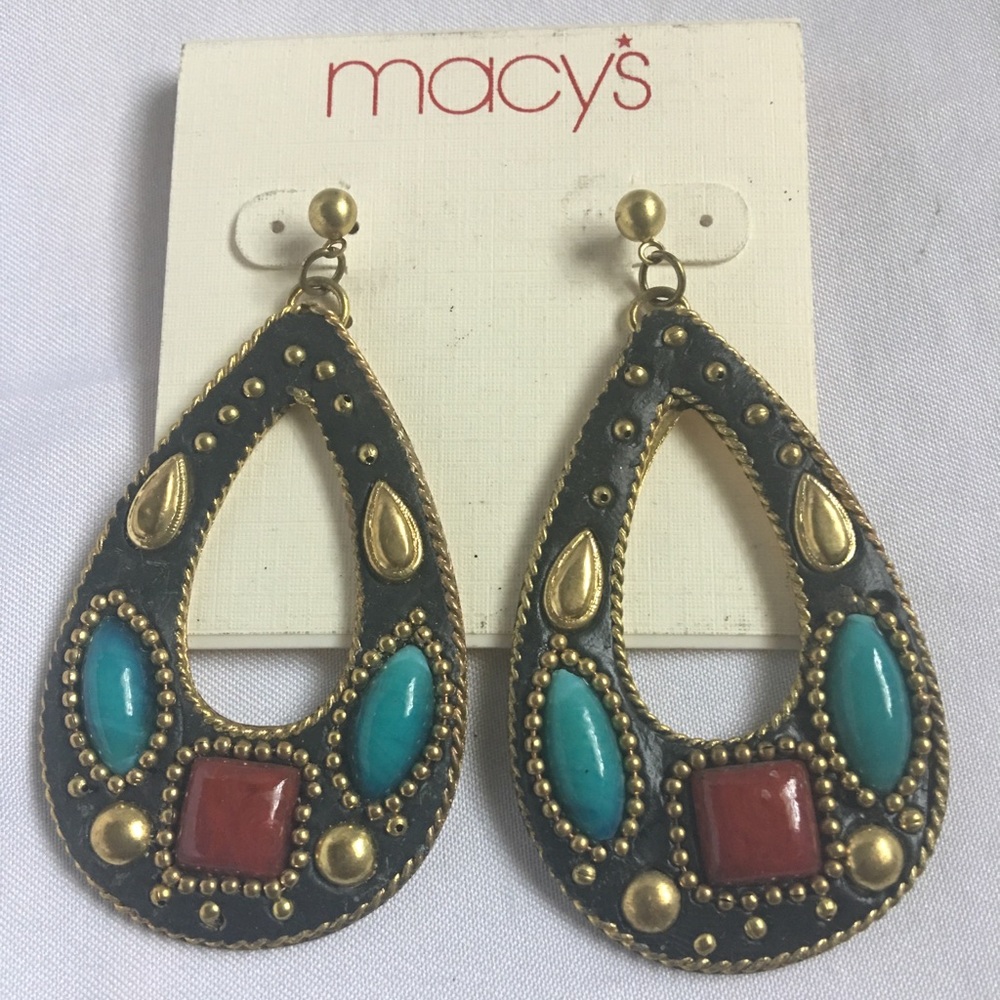 Macy’s Pear Shaped Earring With Cabochon Stones
